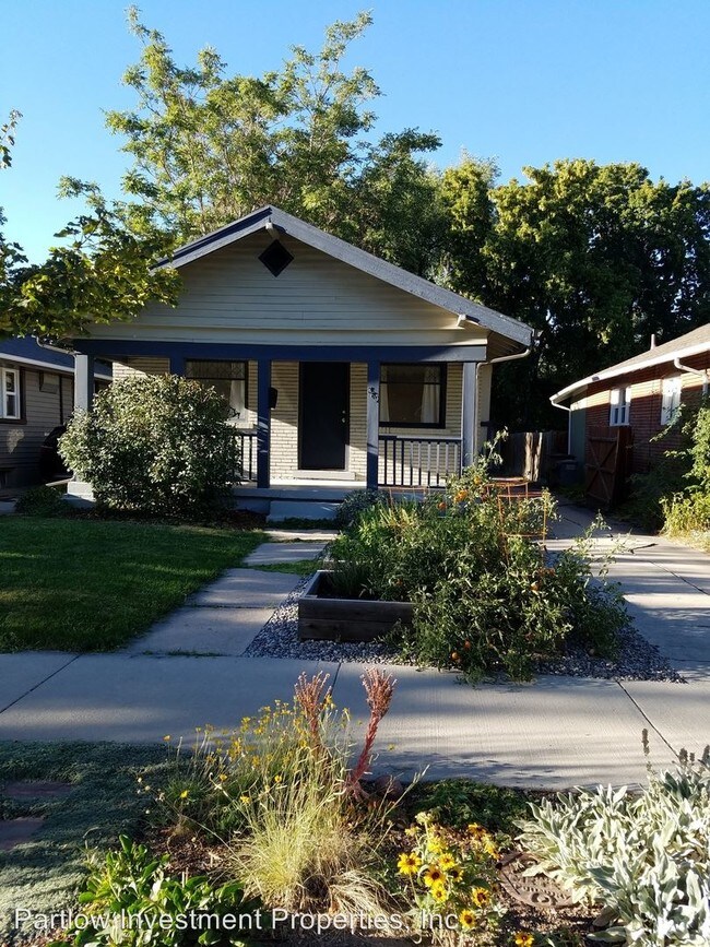 Building Photo - 369 E Ramona Ave