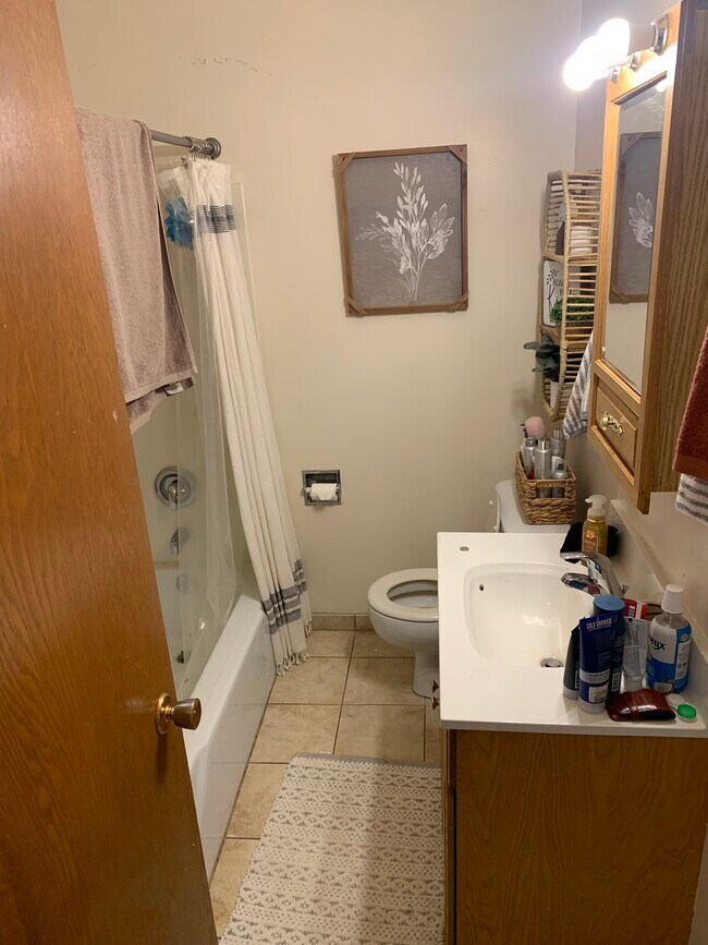 Foto del edificio - 149 E Welcome Ave