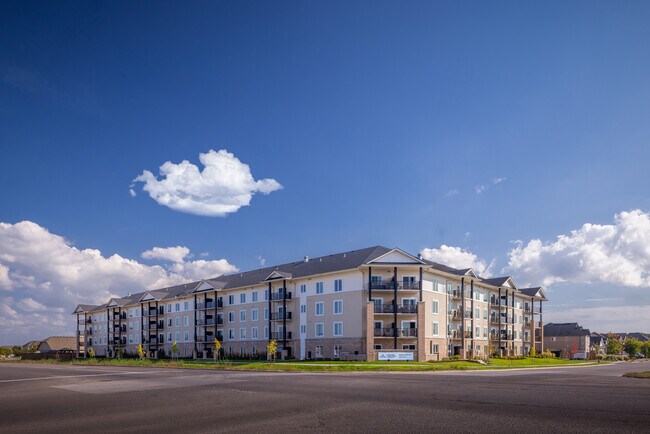 Photo du bâtiment - Pelham Junction Apartments