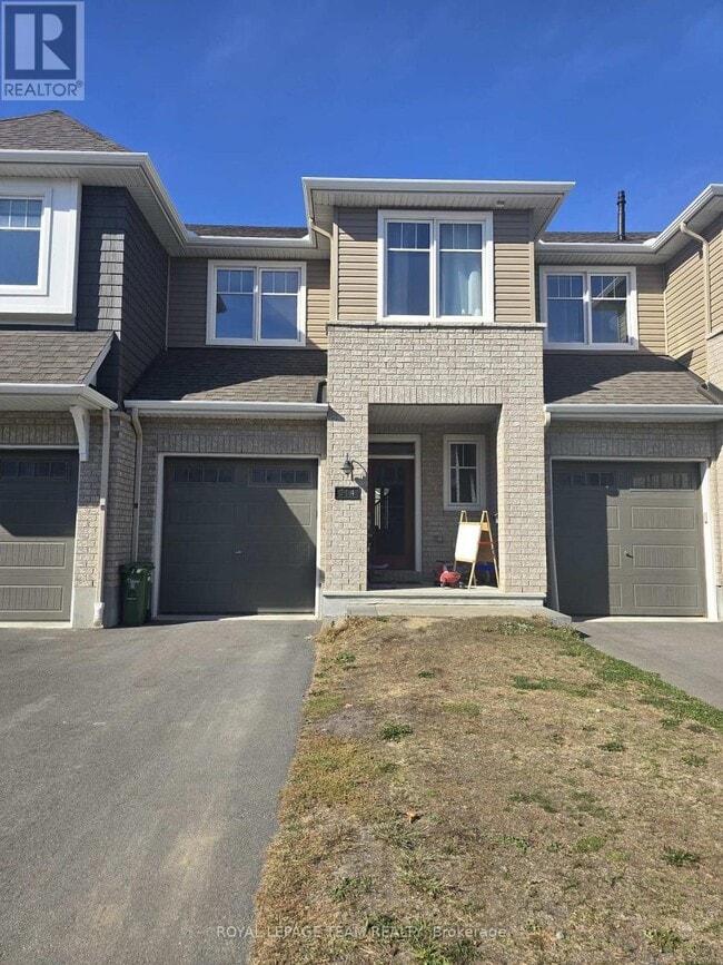 Building Photo - 514 Sonmarg Cres