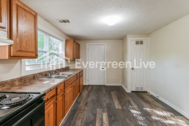 Foto del edificio - 375 George Rd