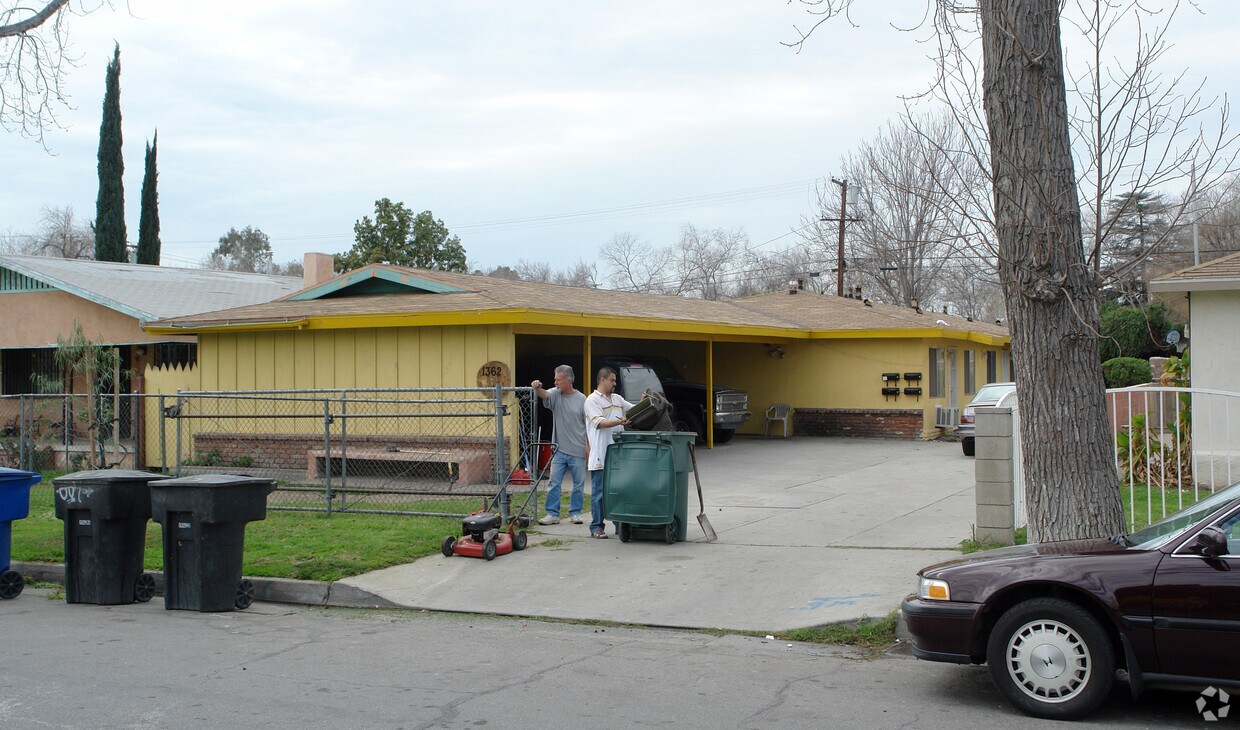 Primary Photo - 1362 Belle St