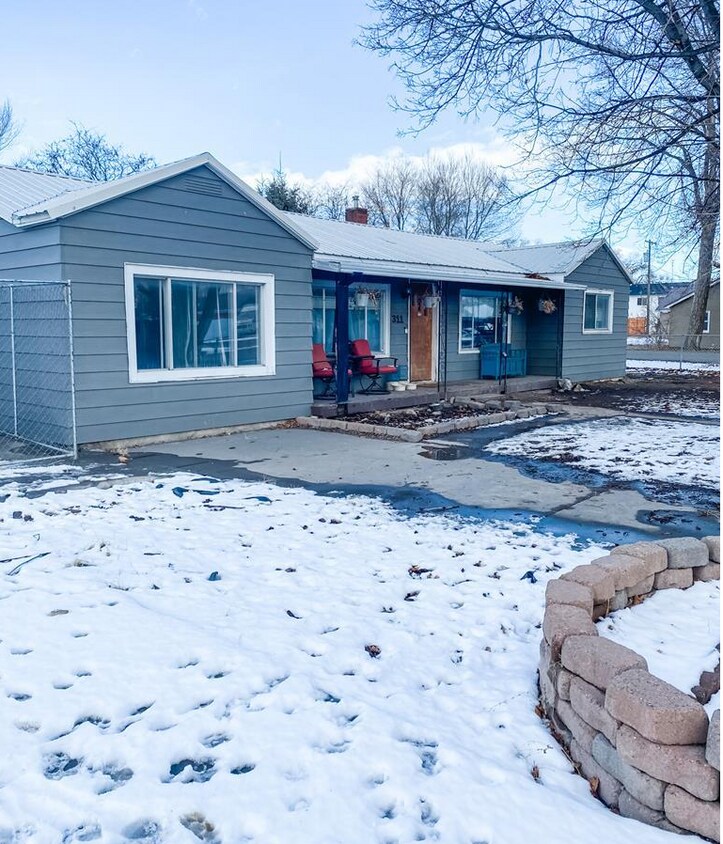 Primary Photo - 311 Ruby St