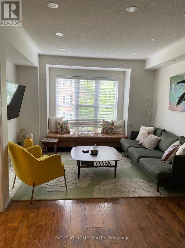 Building Photo - 948 Brassard Cir