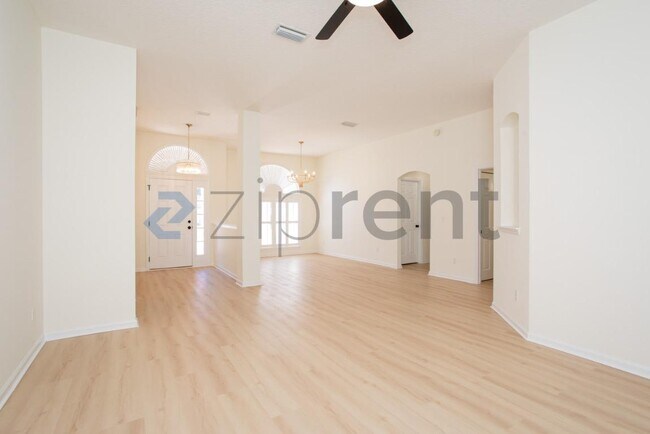 Foto del edificio - 10721 Long Cove Ct