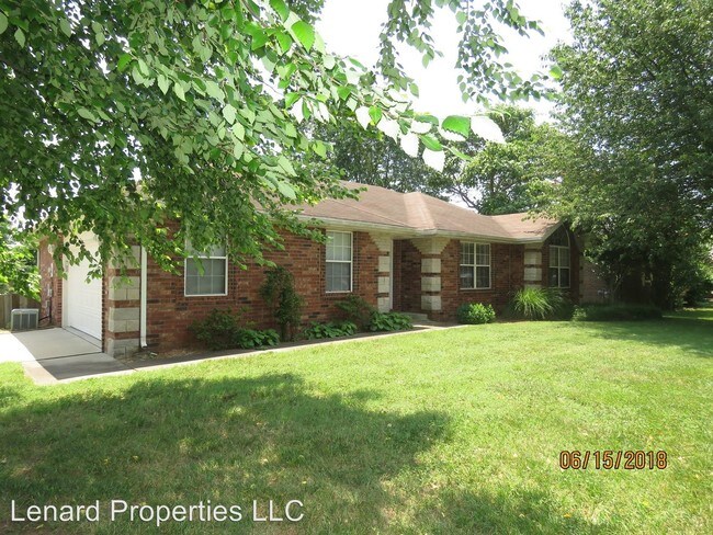 Building Photo - 3 br, 2 bath House - 608 Cypress
