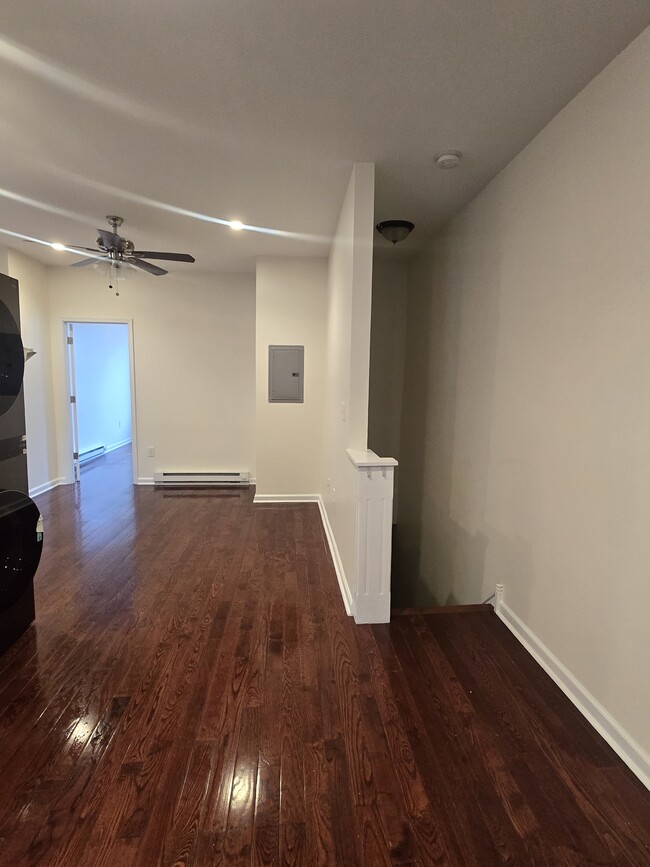 Building Photo - 1708 Mifflin St