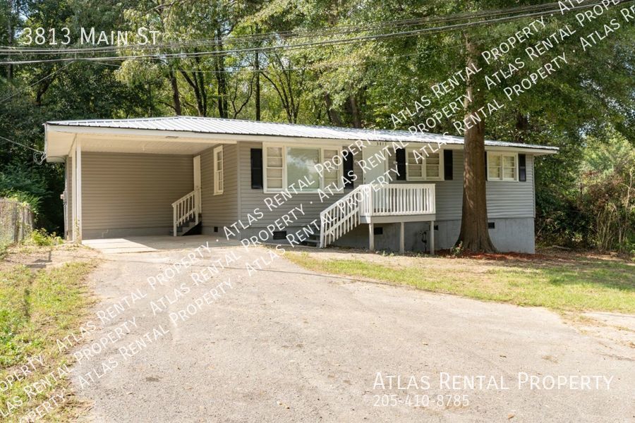 Primary Photo - 3813 Main St
