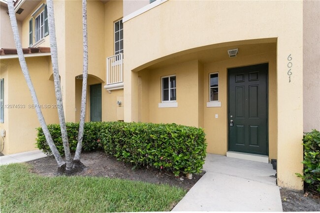 Building Photo - 6061 SW 19th Ct