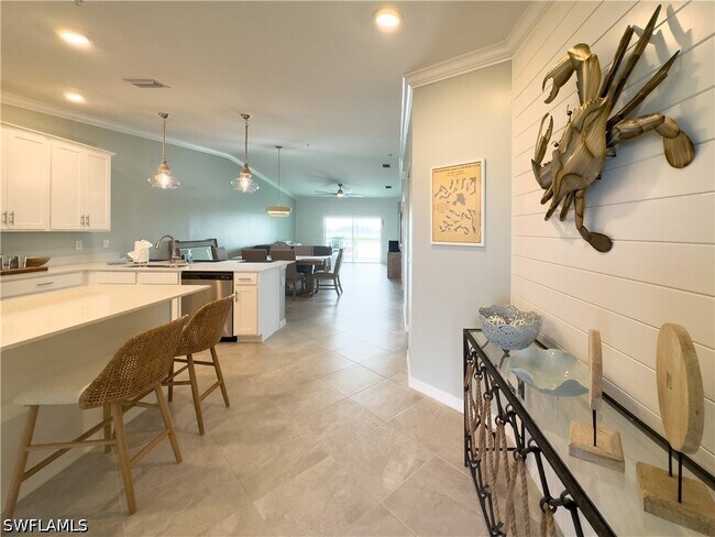 Foto del edificio - 5445 Double Eagle Cir