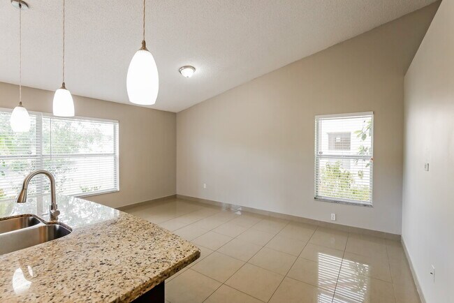 Foto del edificio - 13010 SW 19th Dr