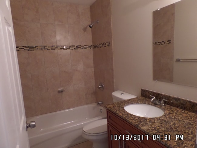 Foto del edificio - 479 NW 19th St