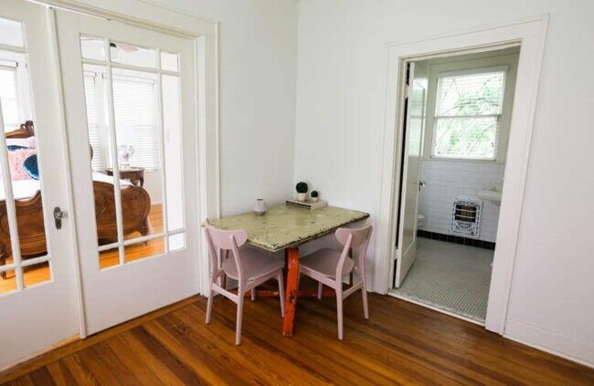 Foto del edificio - 2902 Hemphill Park
