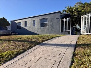 Building Photo - 1245 NE 110th Terrace