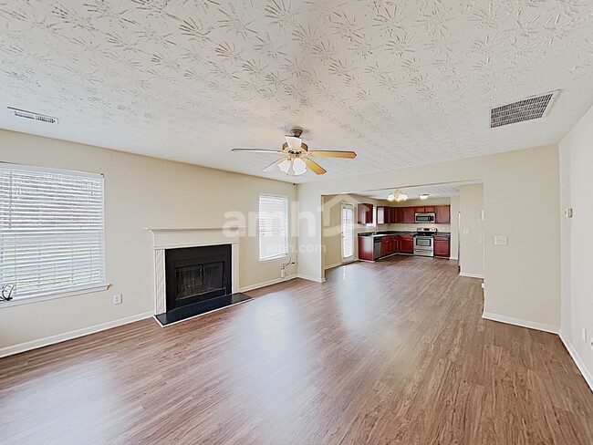 Building Photo - 221 Millstone Dr