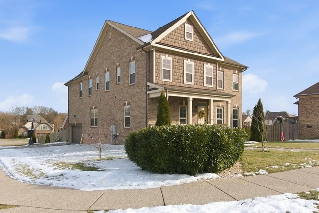 Foto del edificio - 2046 Lequire Ln