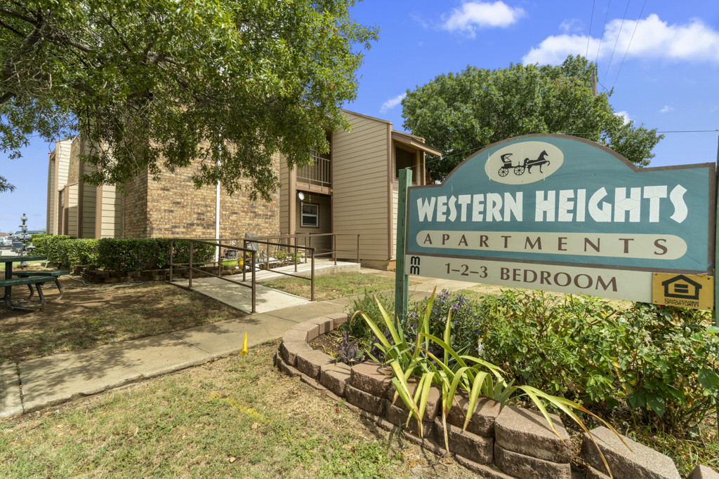 Primary Photo - Western Heights Apartments