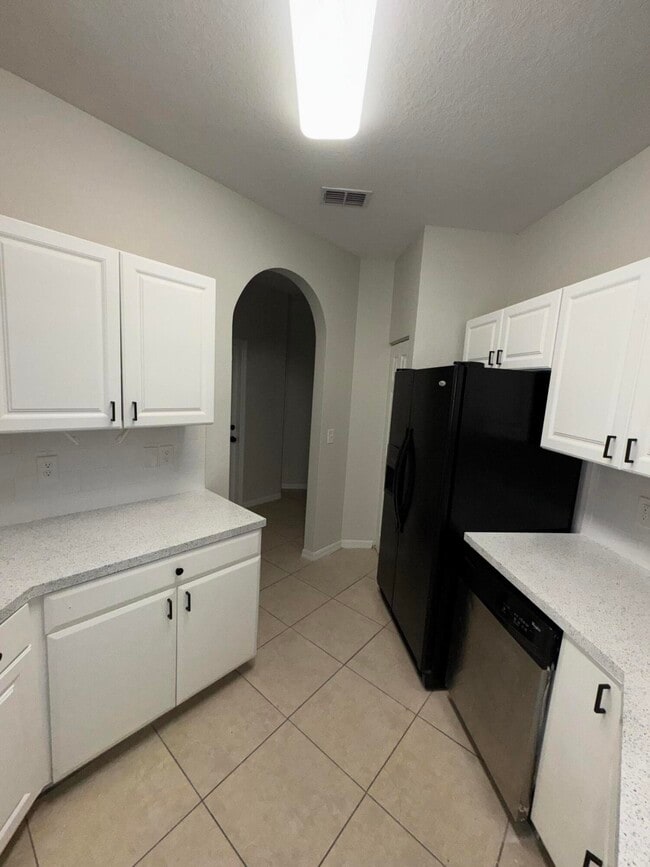 Building Photo - 895 Pipers Cay Dr