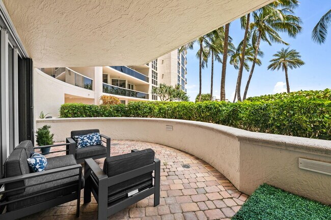 Foto del edificio - 3200 N Ocean Blvd