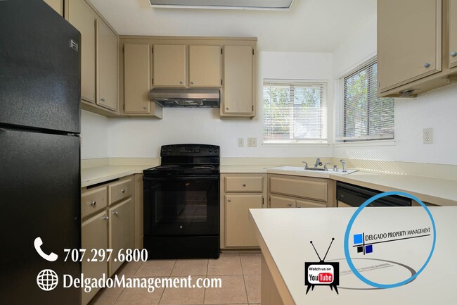 Building Photo - East Vallejo 3bd Townhome