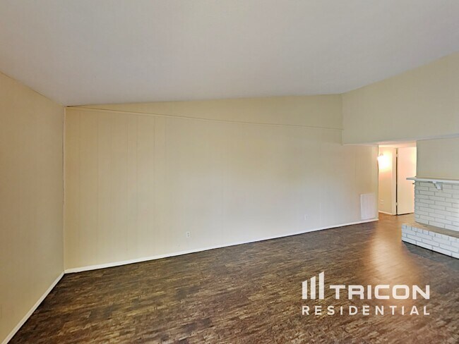 Foto del edificio - 5529 Kerry Ln