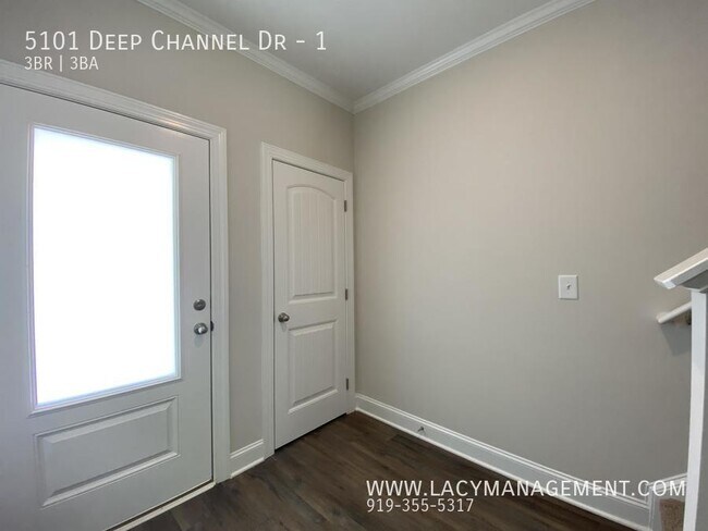 Building Photo - 5101 Deep Channel Dr