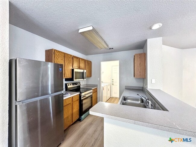 Building Photo - 867 Sagewood Trail