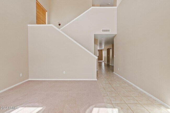 Building Photo - 15410 N 169th Ln