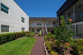 Building Photo - 473 Burgundy N