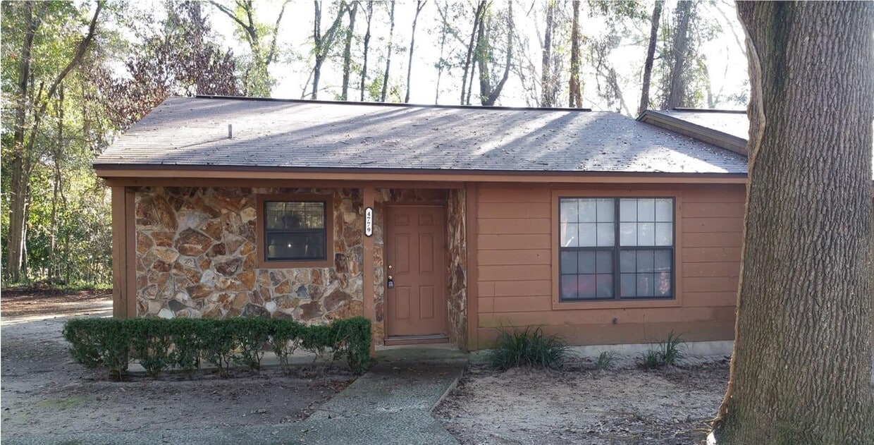 Primary Photo - 4779 Leah Ln
