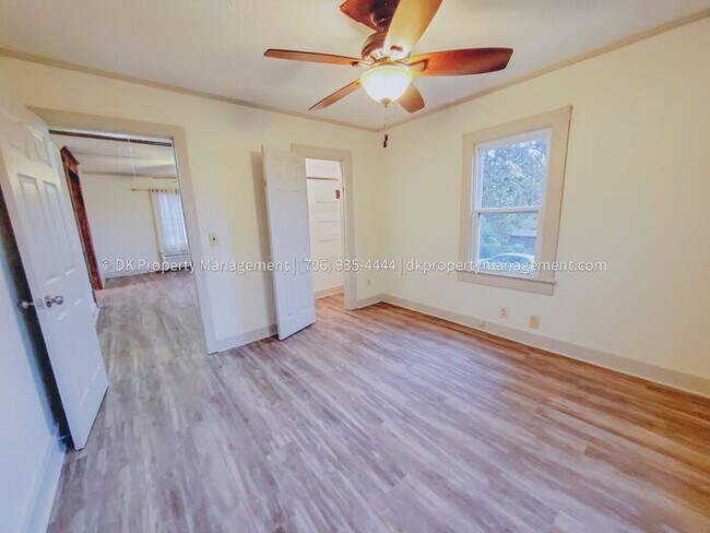 Foto del edificio - 754 Hickory St