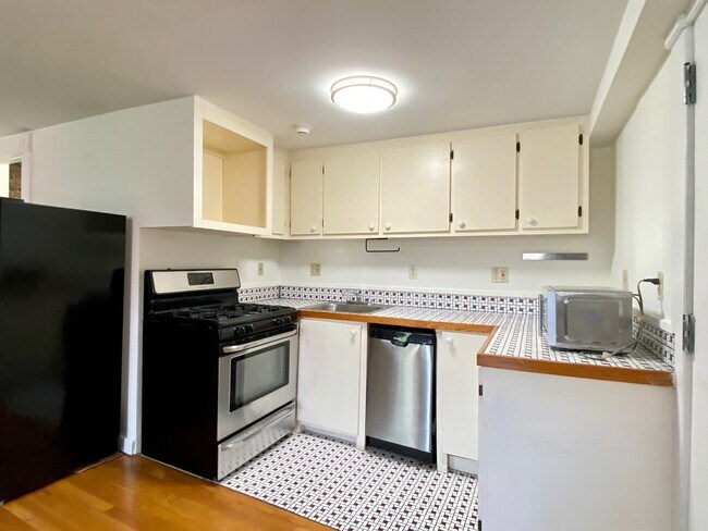 Building Photo - 51 Hancock