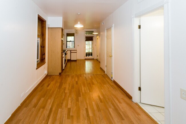 Foto del edificio - 1065 W Fry St