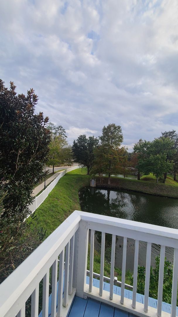 Foto del edificio - Stunning 4 Bedroom 4 bathroom home in Hilc...