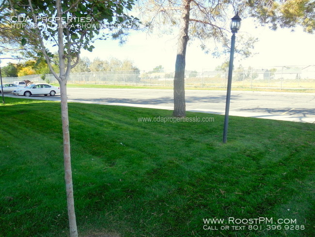 Building Photo - Large One bedroom West Valley Condo