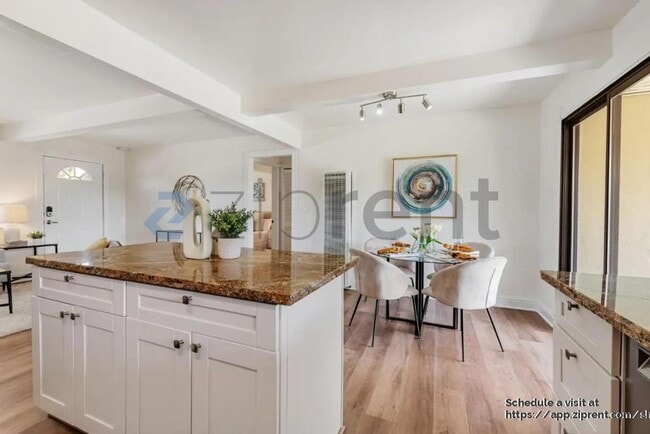 Foto del edificio - 1312 Carlton Ave