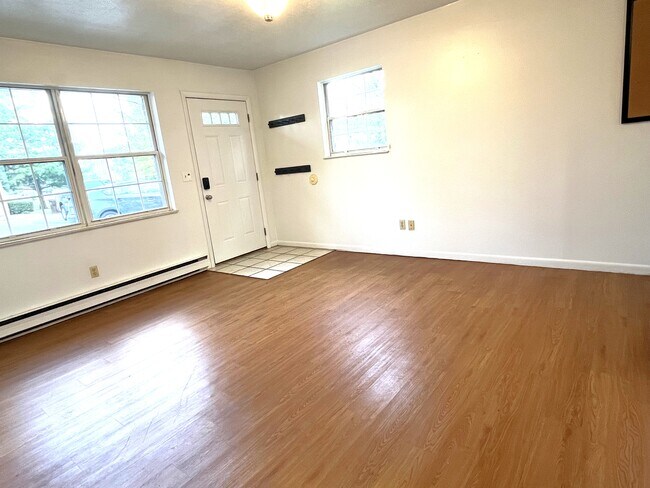 Foto del edificio - 1020 Arrowhead Dr