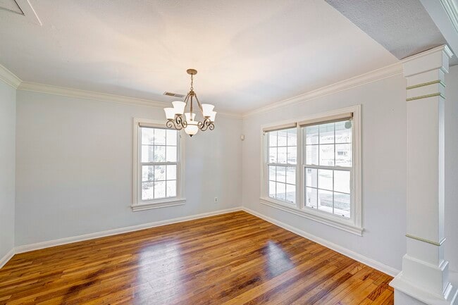 Foto del edificio - 1027 Althea Dr