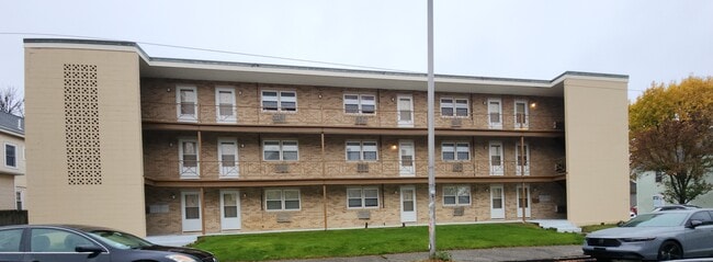 Building Photo - 77 Hope St