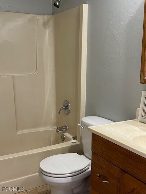 Building Photo - 1206 Diplomat Pkwy E