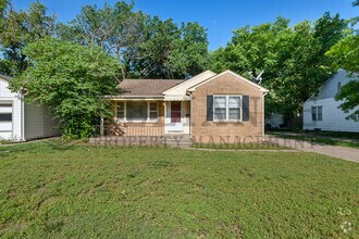 Building Photo - 853 N Terrace Dr