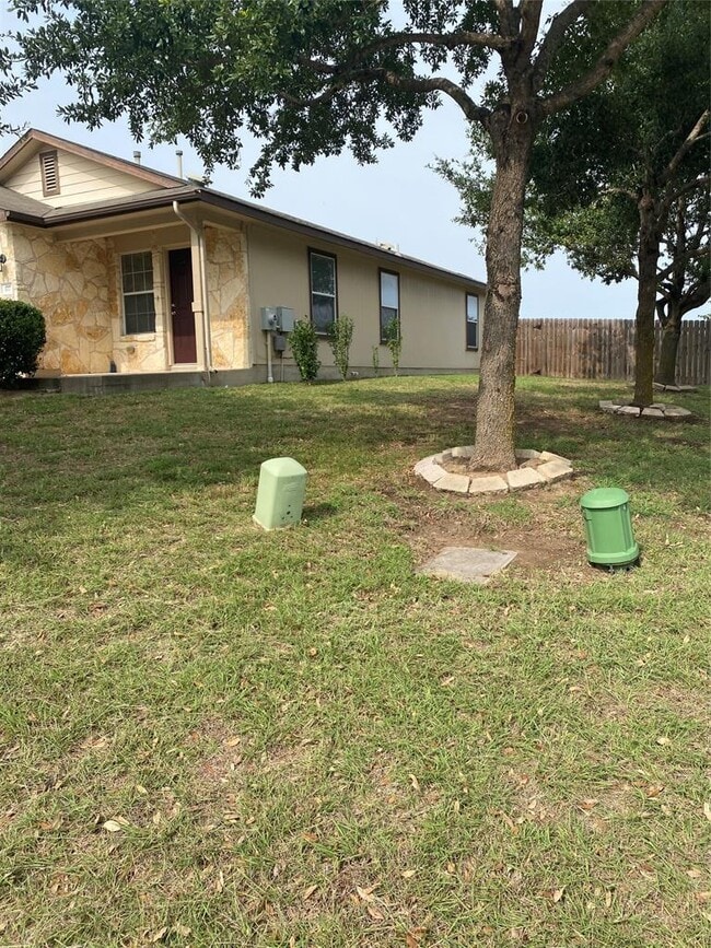 Building Photo - 177 Pebble Creek Ln