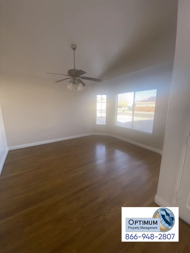 Foto del edificio - Charming 3-Bedroom, 2-Bathroom Home with E...