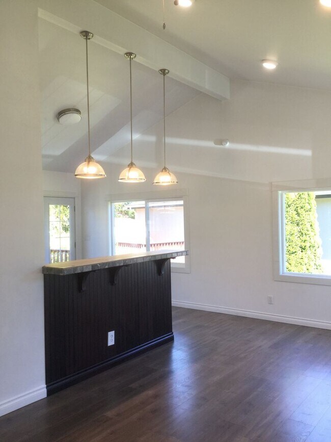 Building Photo - For rent in Suquamish