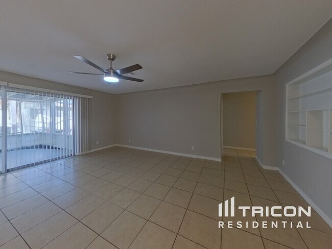 Foto del edificio - 4225 Cortez Way S