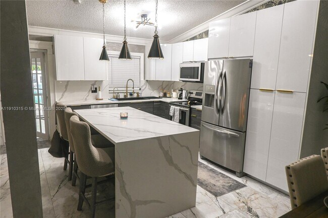 Foto del edificio - 2449 NW 123rd Ave