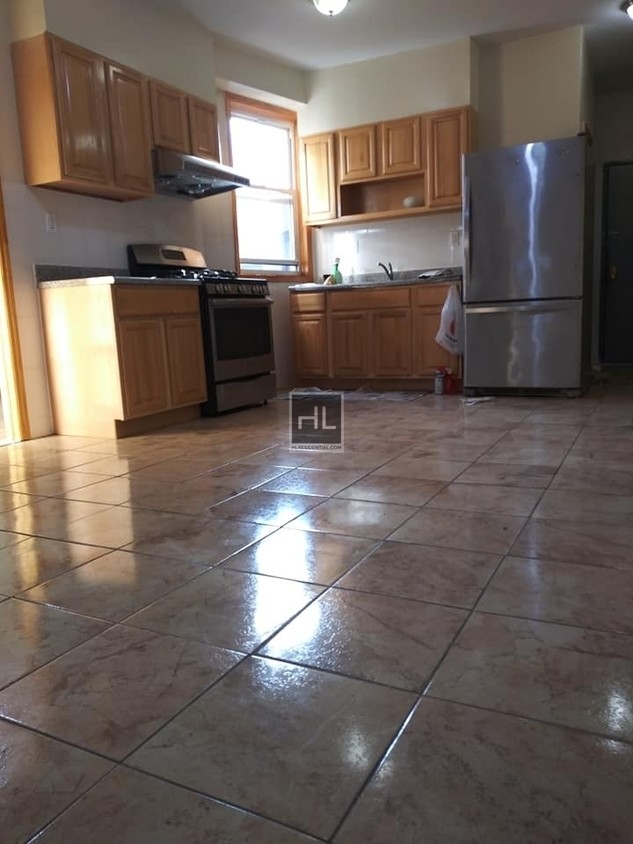 Foto principal - 3 bed , CONEY ISLAND AVE/ Ave H