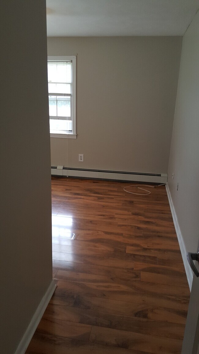 Entrance to Bedroom - 49 Hamilton St