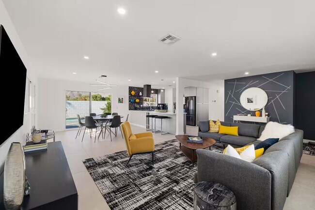 Building Photo - Casa del Sol- Modern Paradise w/ Pool and ...