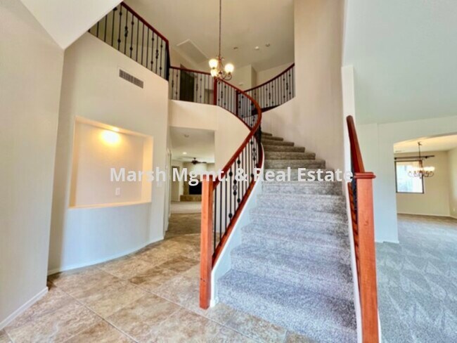 Building Photo - Beautiful 2-story, 5 bedroom home with poo...